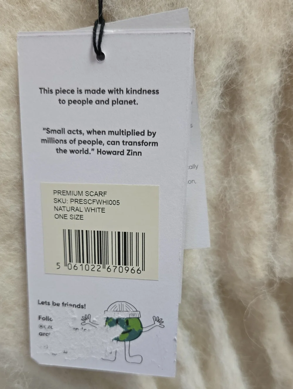 Arctic Fox Reykjavik Scarf Natural White NWT Soft Winter Chunky Unisex